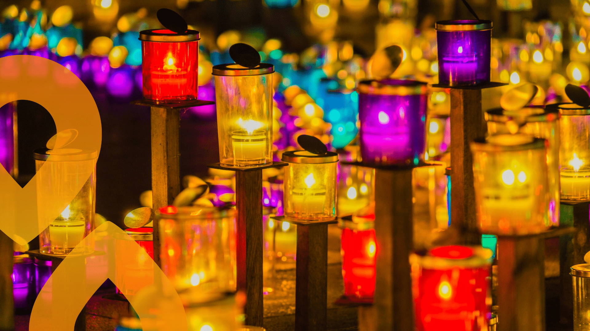 paljon erivärisiä kynttilöitä